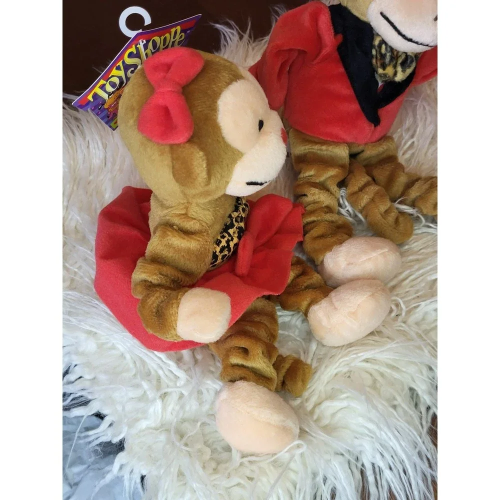 Monkey Couple Dog Toys squeakers Toy Shoppe NWT plush monkies (2)